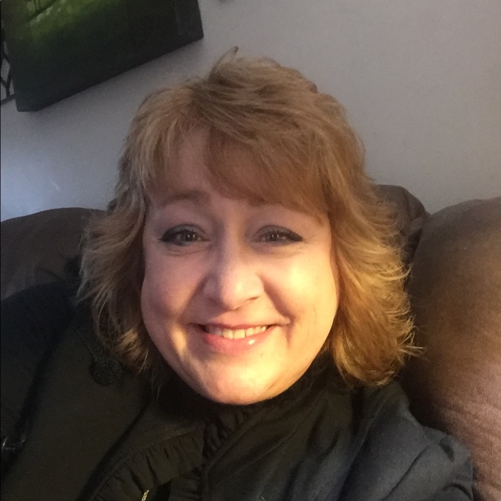 Meet your Posher, Deb